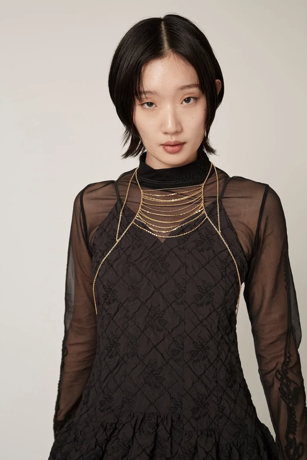 Dahlia shrinking embroidery camisole dress (Black)