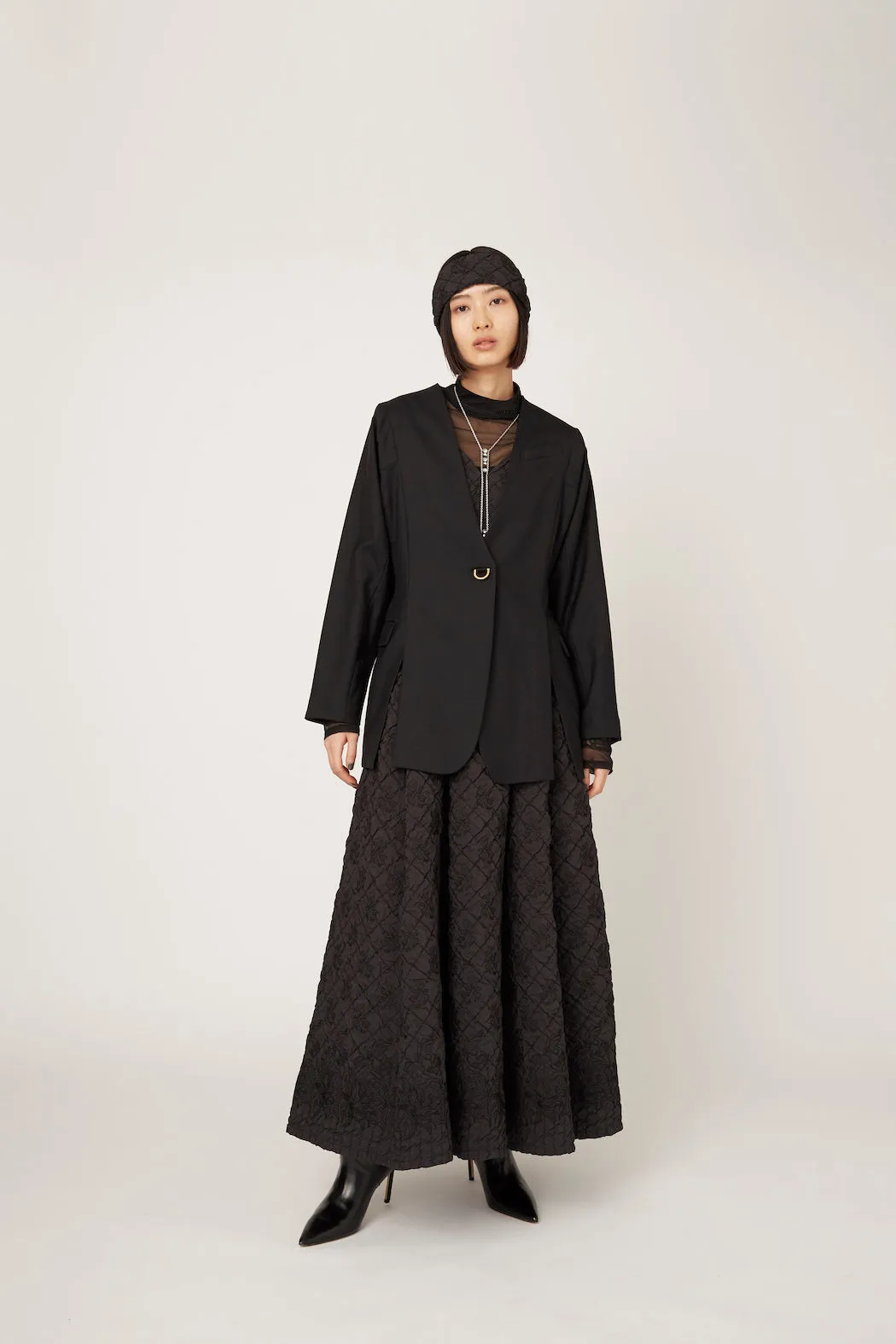 Dahlia shrinking embroidery camisole dress (Black)