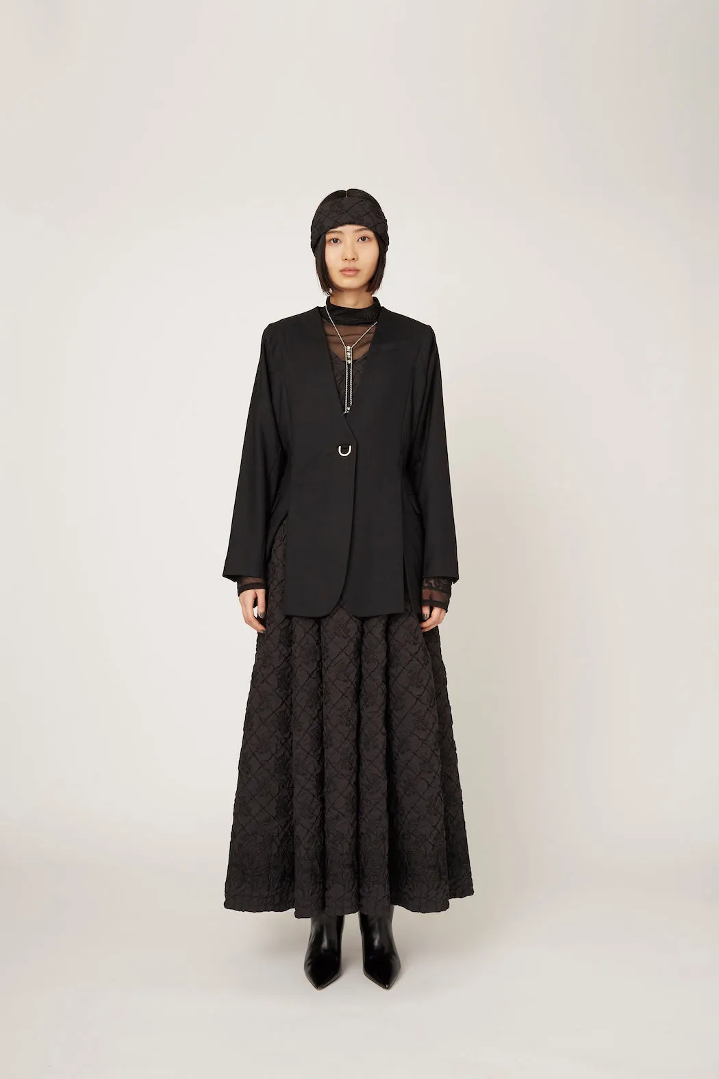 Dahlia shrinking embroidery camisole dress (Black)