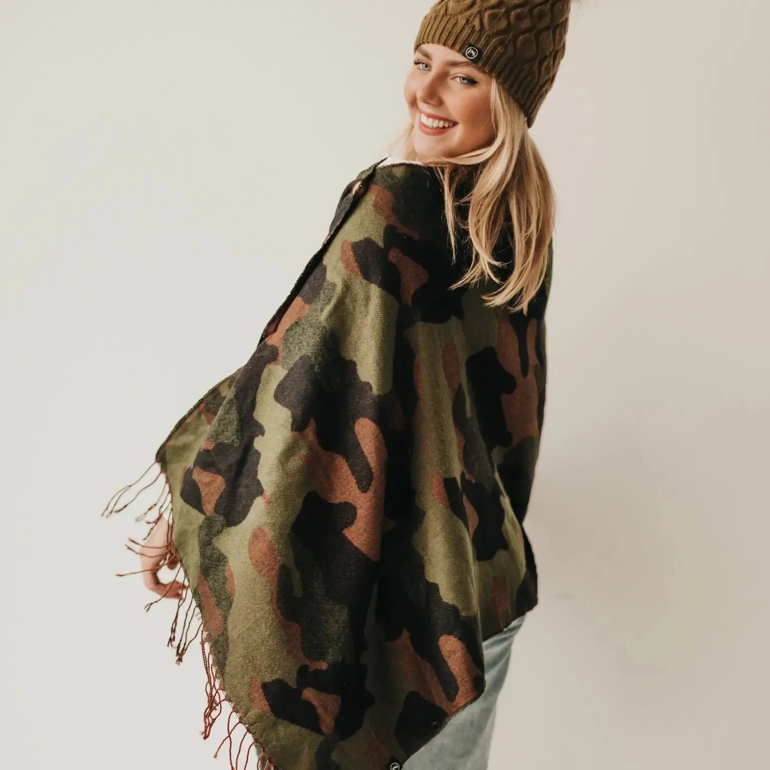 PRETTY SIMPLE A-190175 Camo Button Scarf Wrap