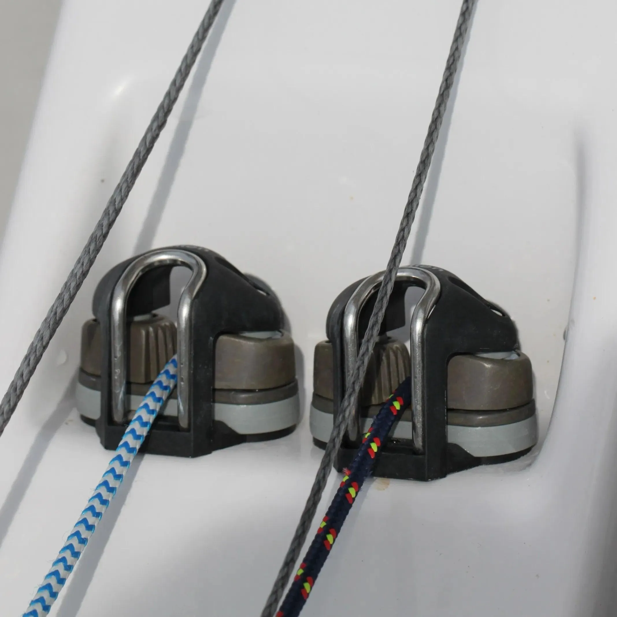 Taquet coinceur pour cordage avec filoir Mega Pro Lead 2-6mm