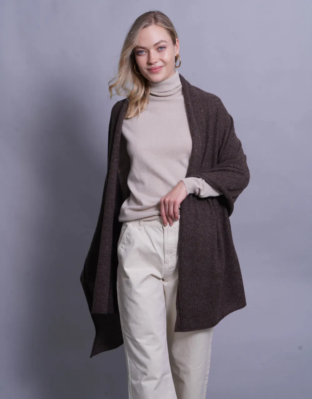 The Soft Cashmere Scarf in Brown Dot
